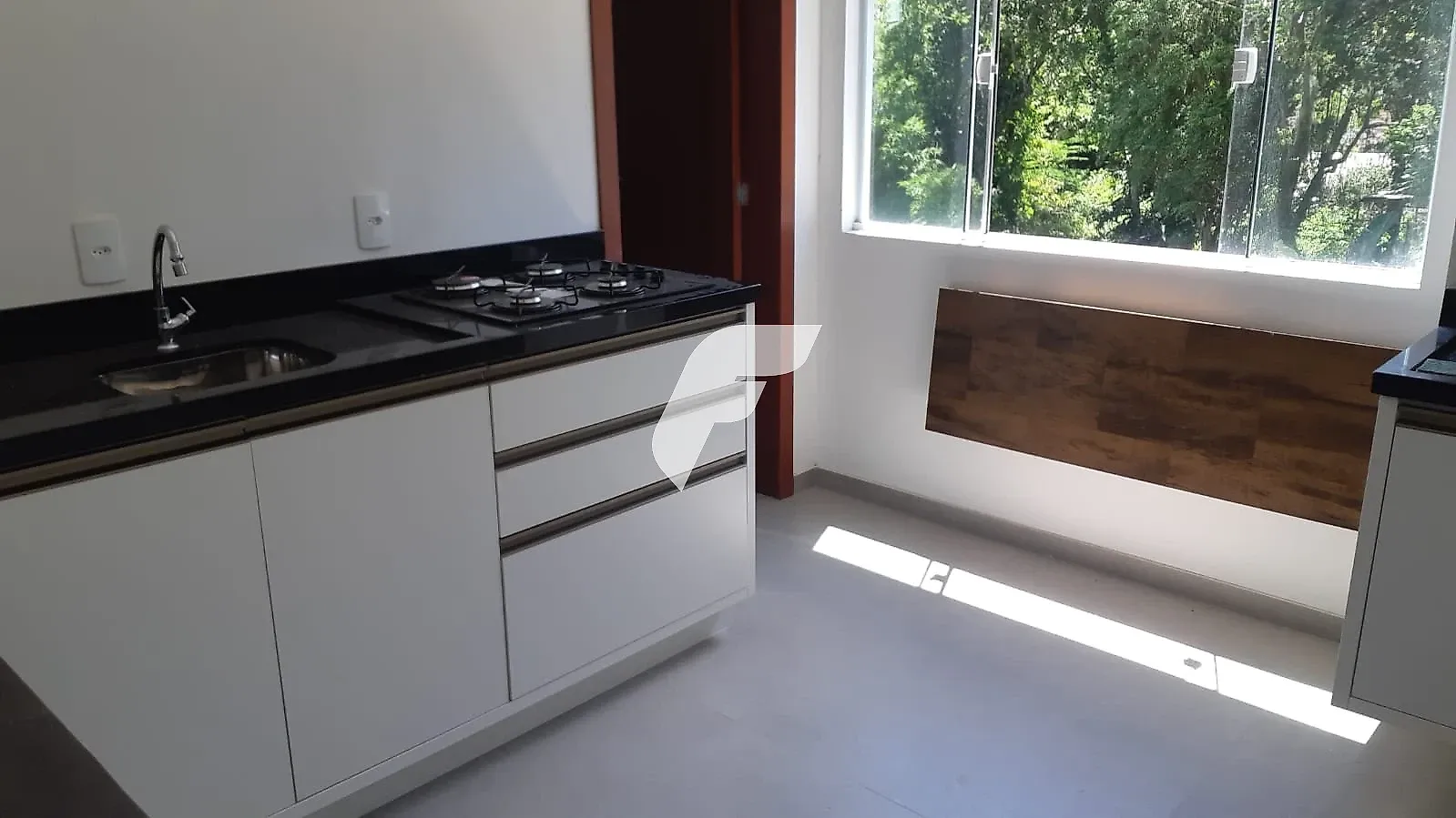 Apartamento de 1 dormitorio con cocina abierta y 30 m² — photo 9