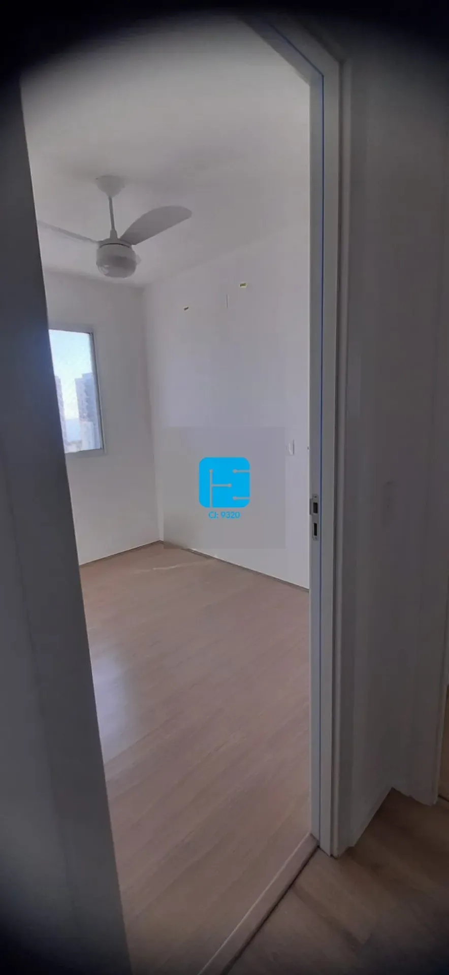 Деревянный пол или ламинат и 2 спальни: квартира 51 м² — photo 10