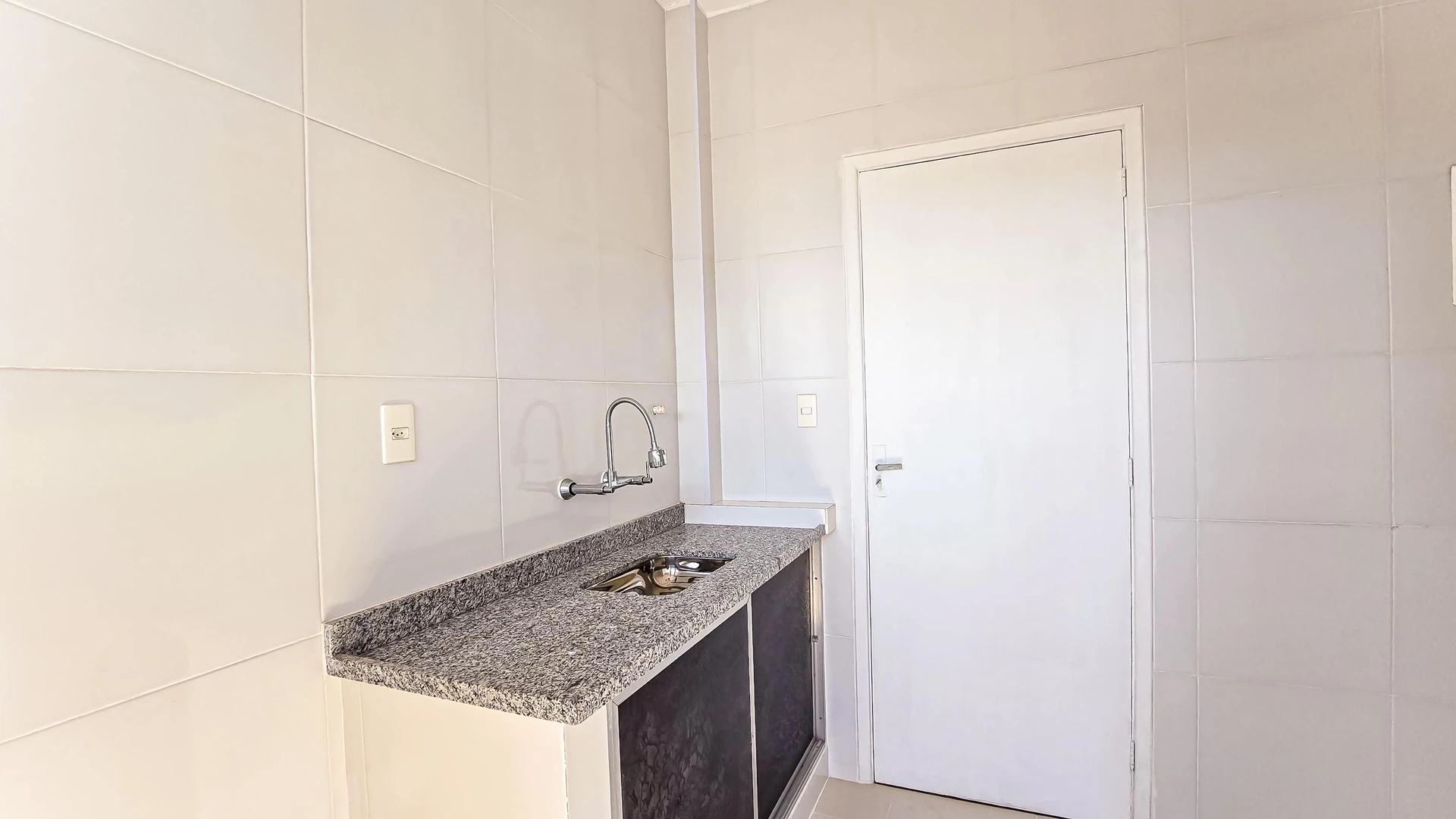 Apartamento con 2 habitaciones, 2 baños y 1 plaza de parking — photo 4