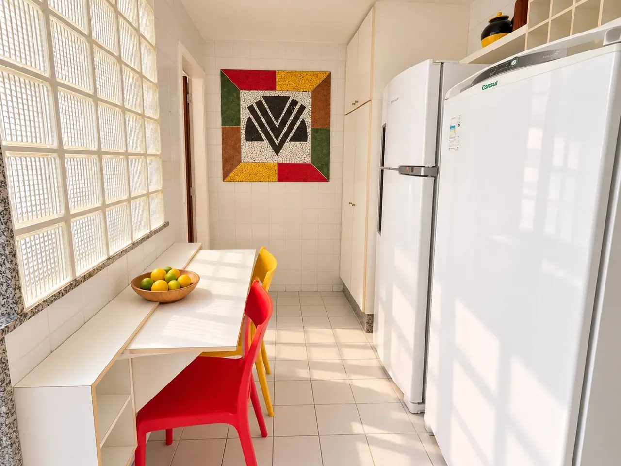 2-bedroom apartment with a bathtub — photo 17
