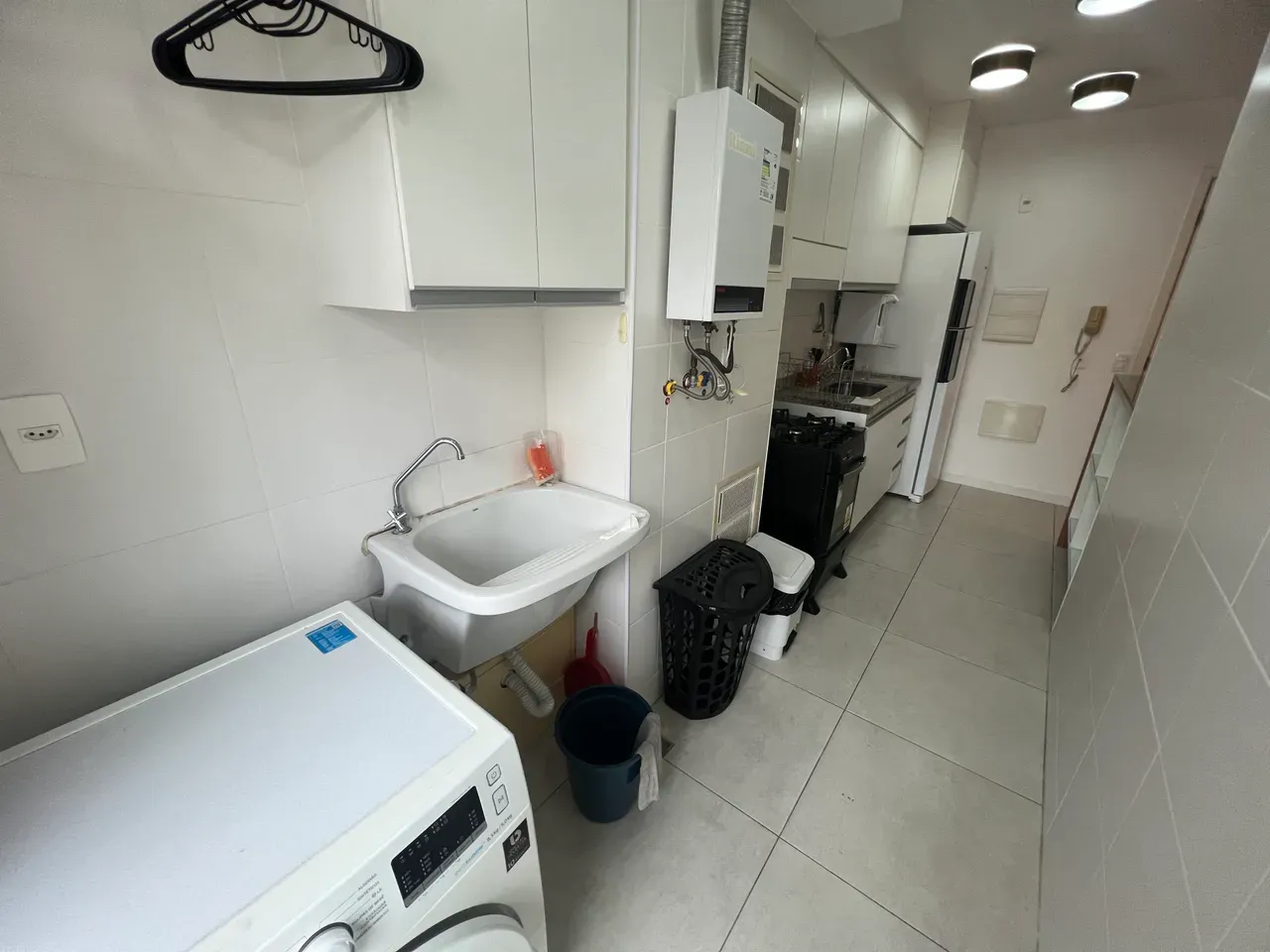 Мебльована квартира 46 м² з 1 спальнею-сюїтом — photo 12