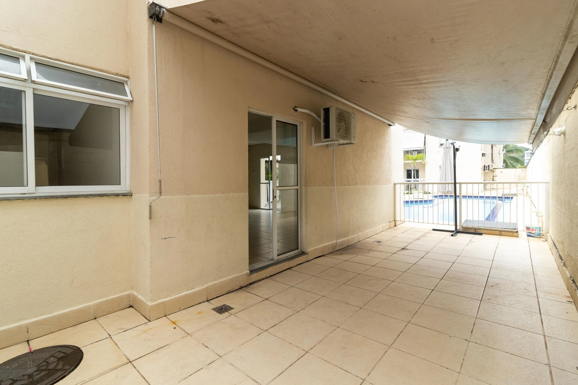 Furnished 2-bedroom apartment with balcony — photo 8