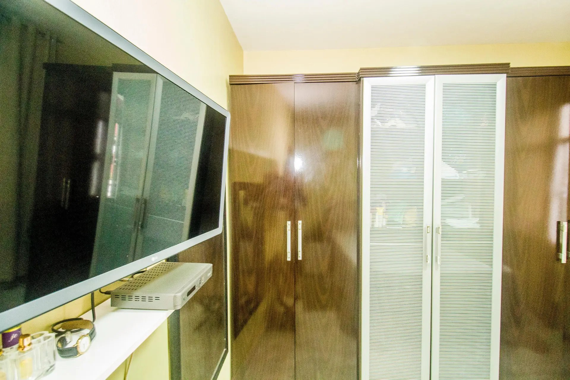 Furnished 2-bedroom apartment with 2 bathrooms — photo 23