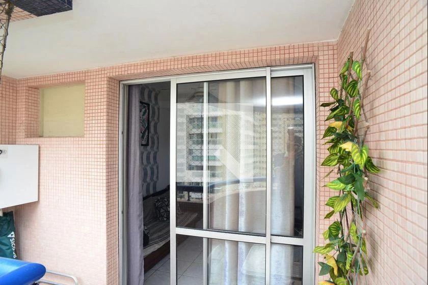 Home office in a 2-bedroom apartment, 70 m² — photo 17