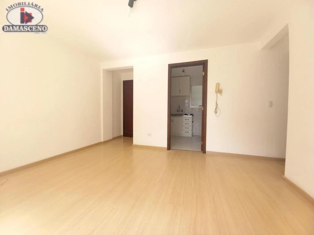 Квартира 70 м² з робочим місцем та балконом із грилем — photo 12