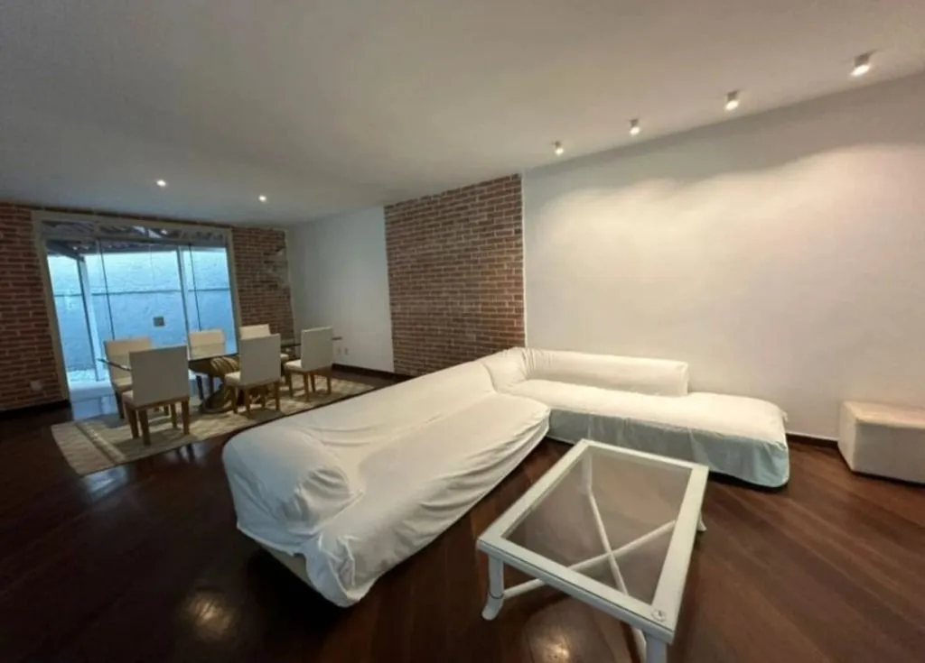 House with 5 bedrooms and 4 bathrooms, 647 m² — photo 41