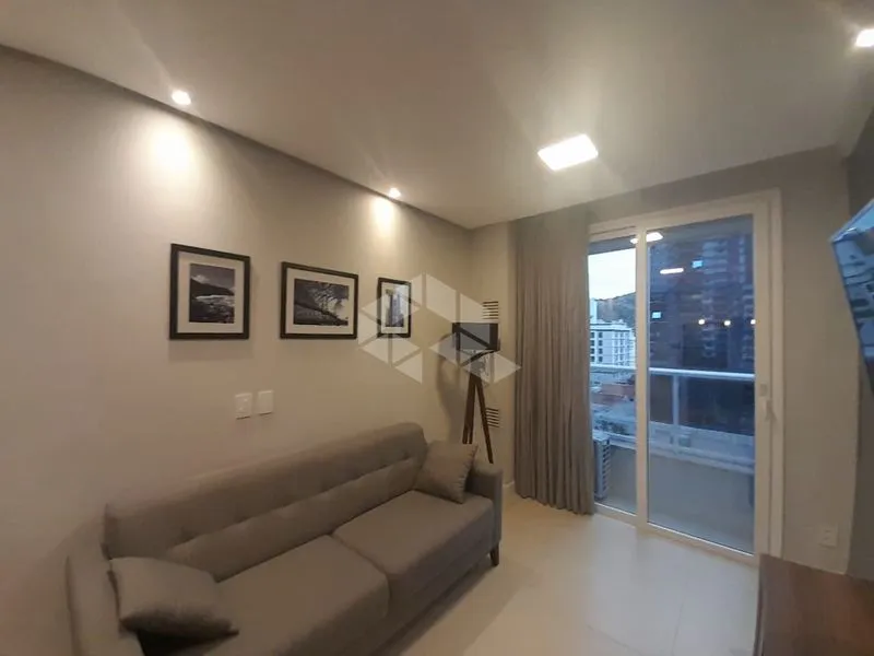 Furnished 20 m² studio with a balcony and parking