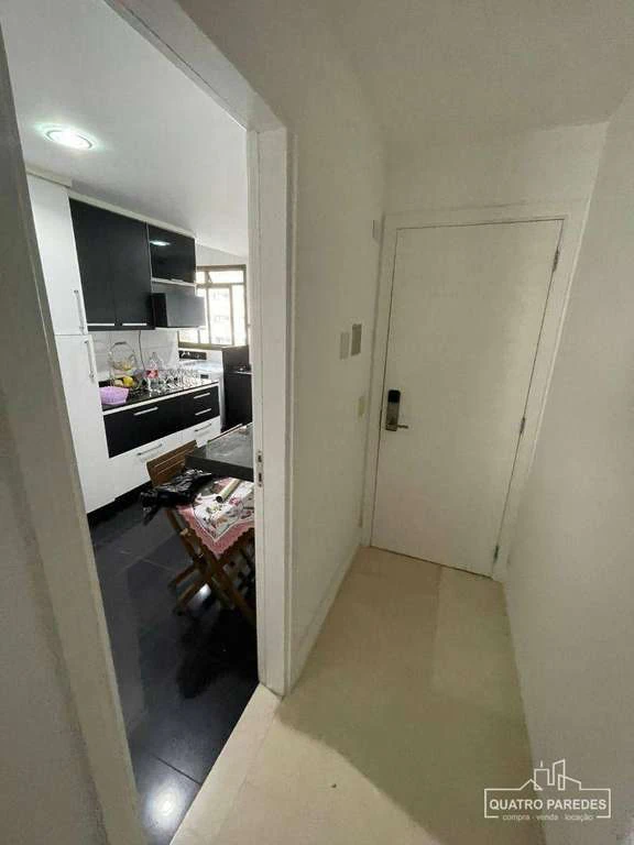 Apartamento com 4 quartos e 144 m², janelas com vista — photo 19
