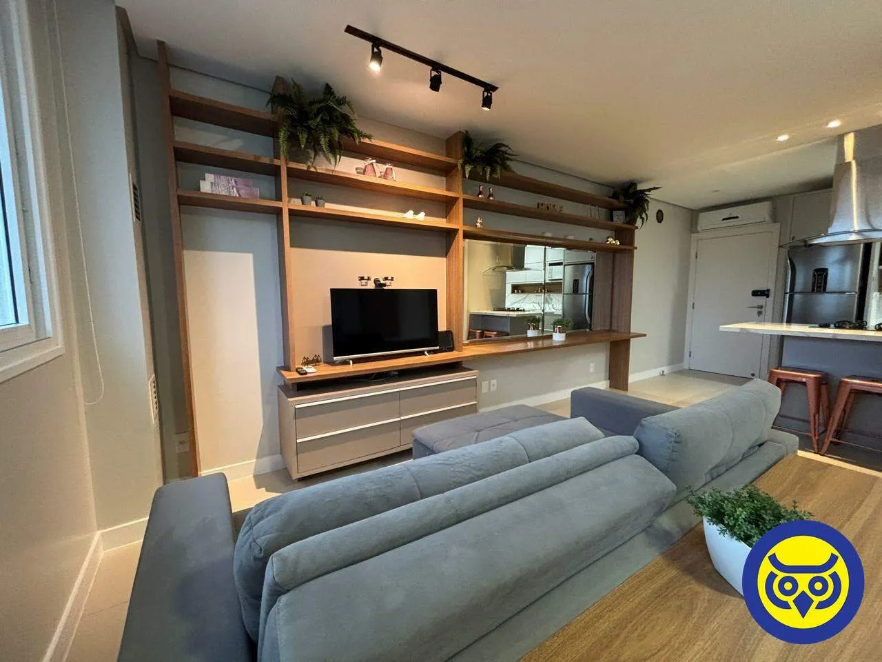 38 m² furnished studio with an open-plan kitchen — photo 20