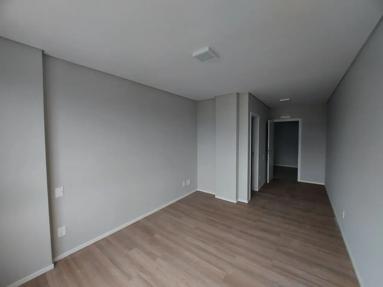 Apartamento de 3 suites con jardín privado y 2 plazas — photo 14