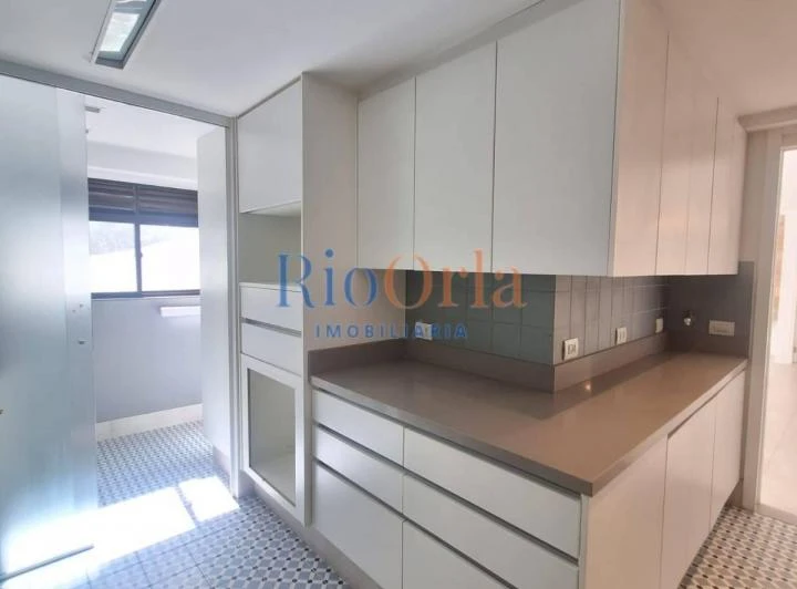 4-bedroom apartment, 2 with their own bathrooms, 150 m² — photo 5