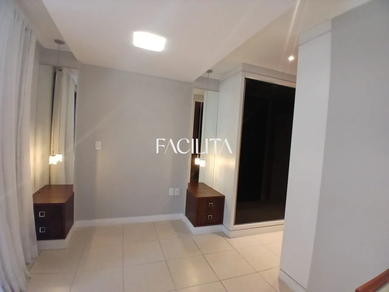 Apartamento de 3 dormitorios con baño en suite y balcón — photo 20