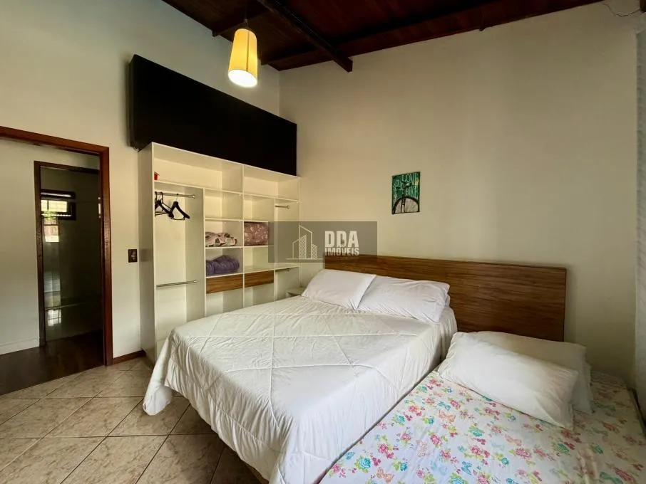 Casa para alquilar de 450 m² con 4 dormitorios — photo 31