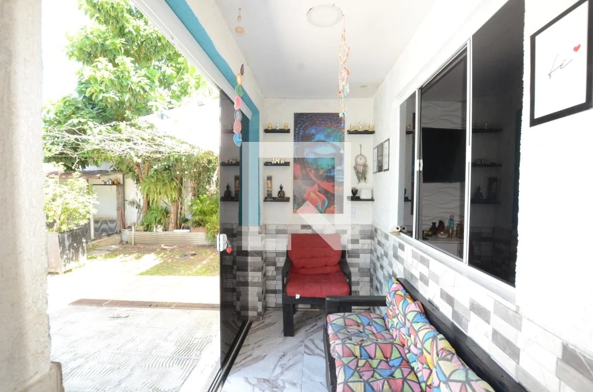 Furnished apartment, 260 m², with a grill on the balcony — photo 40