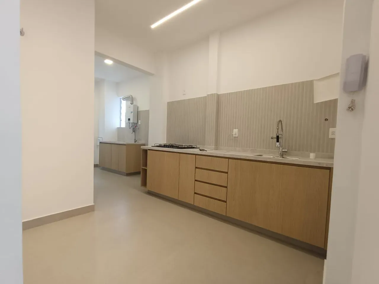 3-bedroom apartment with a walk-in closet in Rio de Janeiro — photo 2