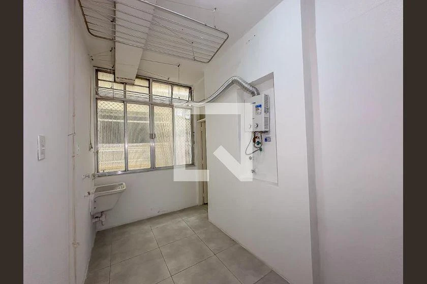 170 m² apartment with 3 bedrooms and a suite — photo 36