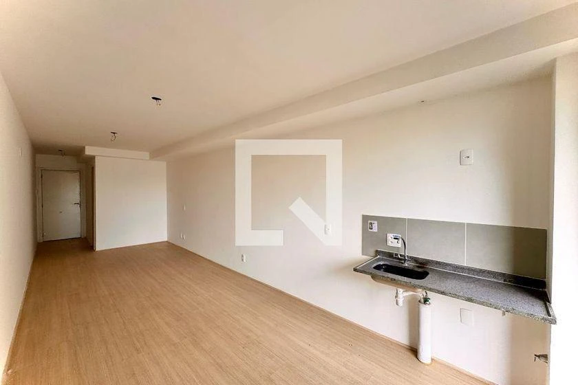 Balcony with a grill in a one-bedroom apartment, 33 m² — photo 7