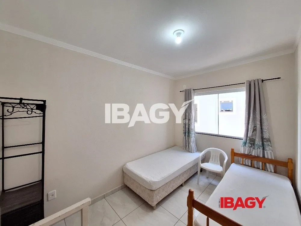 Furnished 2-bedroom apartment with a laundry tanque — photo 2