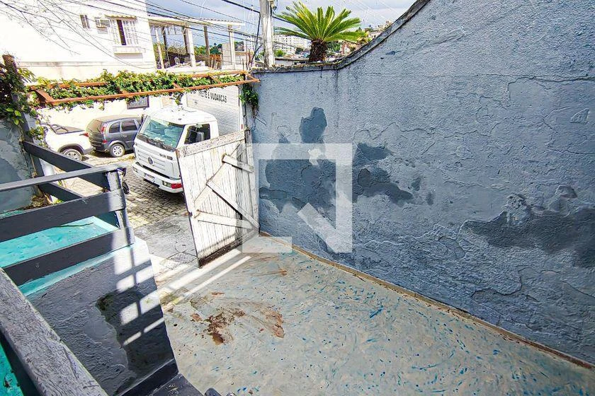 Duplex rental house with 6 bedrooms and 600 m² — photo 41