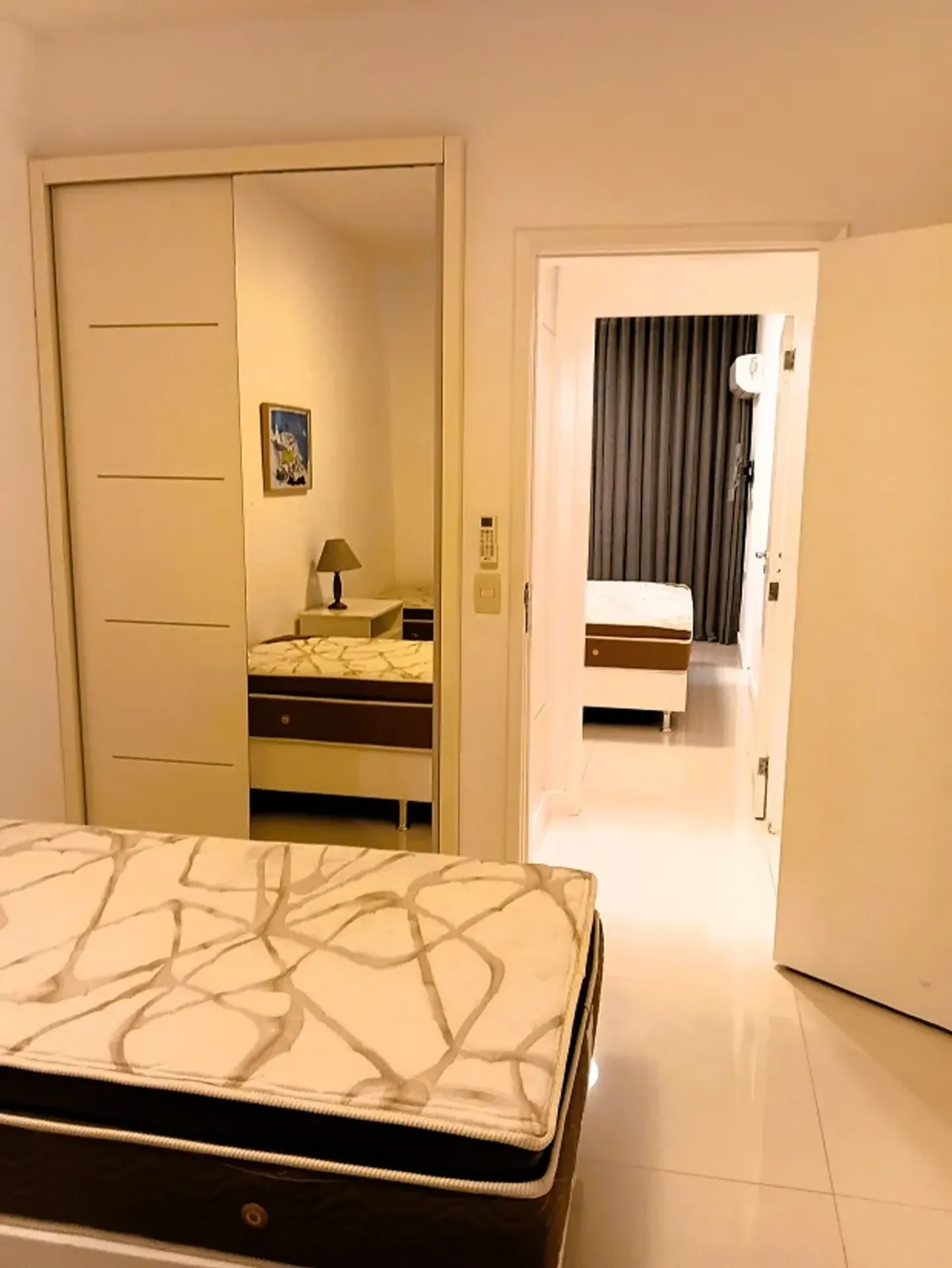 Furnished apartment with open-plan kitchen and 3 bedrooms — photo 33