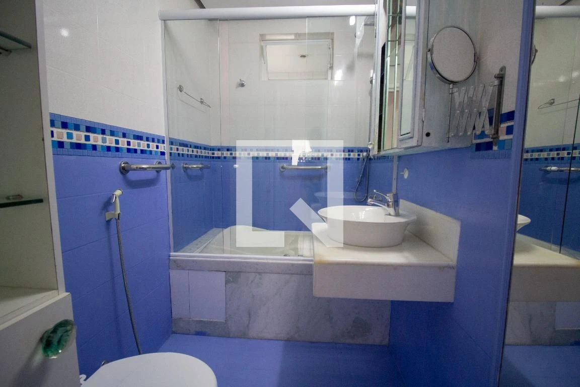 Apartamento sem mobília com 3 quartos e 5 banheiros — photo 11