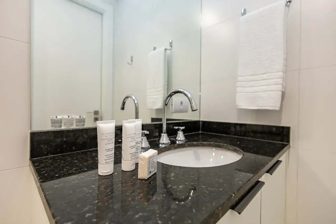 Furnished apartment with 1 bedroom and 1 bathroom — photo 11