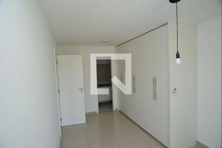 3-bedroom apartment in a building with a gym — photo 35