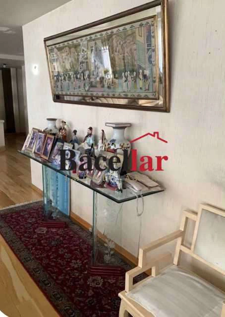Apartamento mobiliado com 4 quartos e 300 m² — photo 16