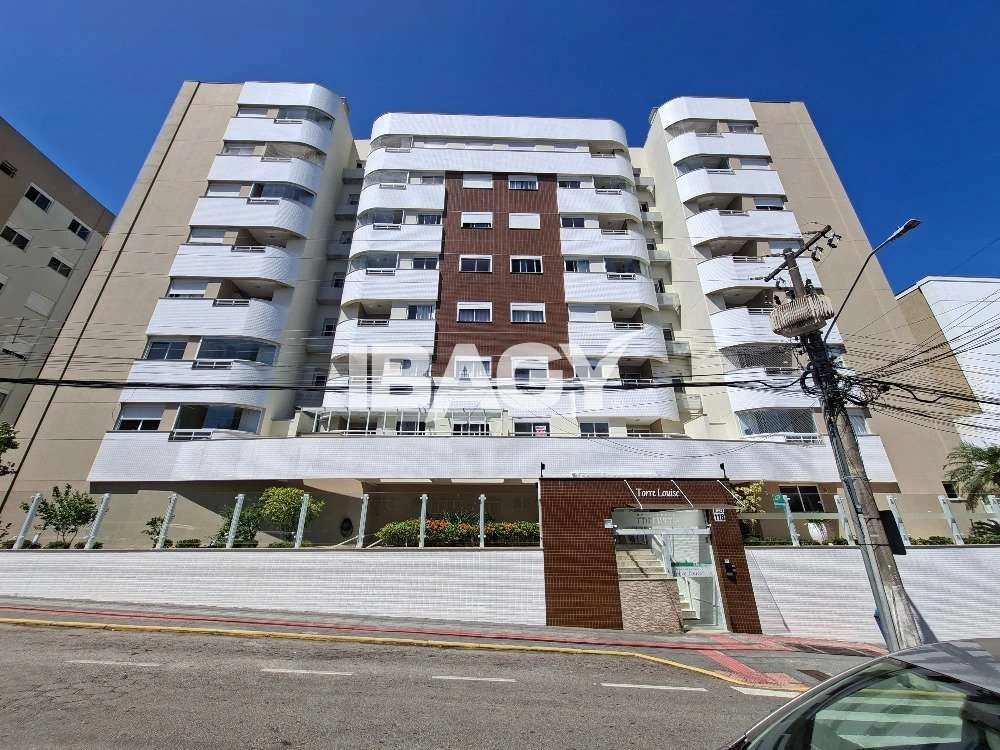 85 m² apartment with 3 bedrooms and a private balcony grill — photo 4