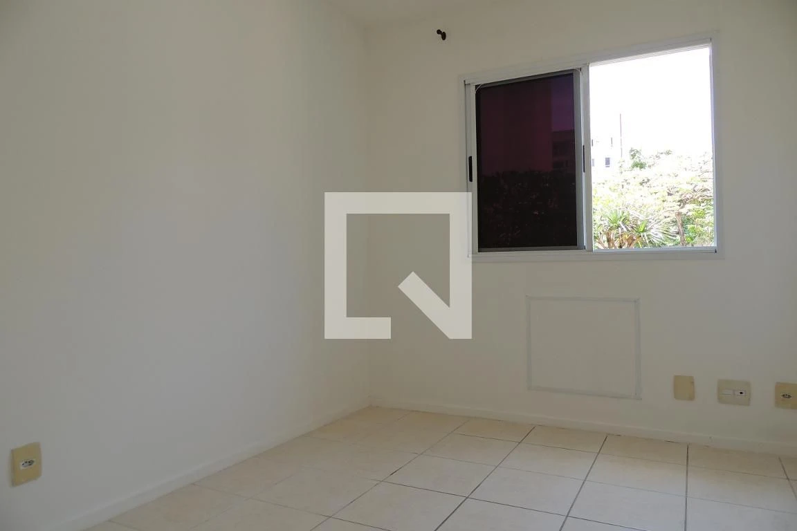 Unfurnished apartment with 3 bedrooms and open kitchen — photo 33