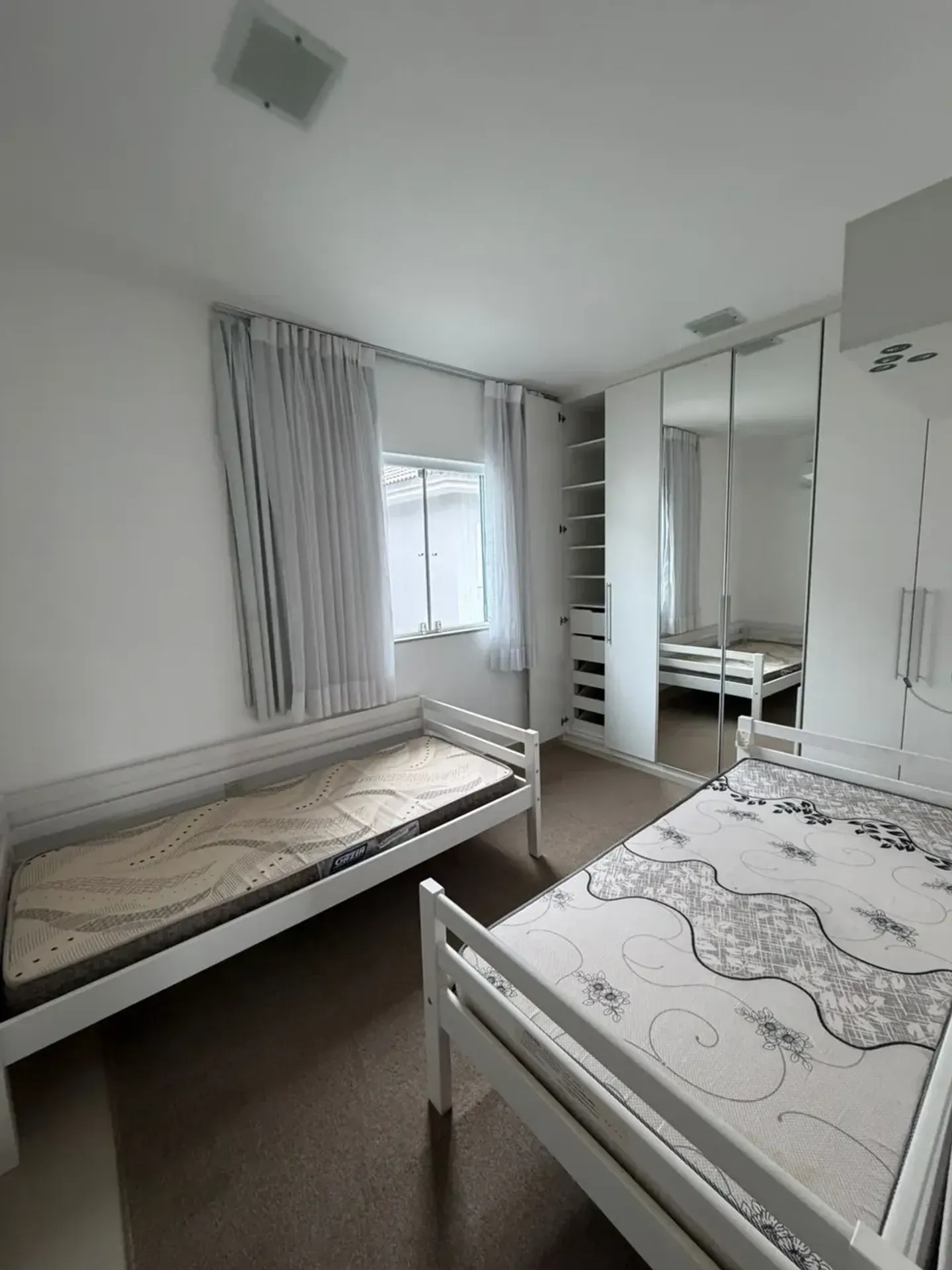 Furnished house with 4 bedrooms and balcony grill — photo 24