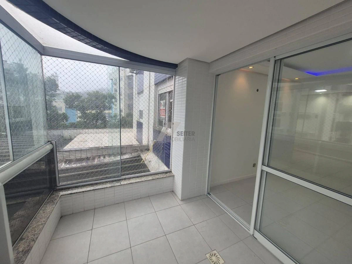 Apartamento en alquiler con 3 dormitorios y 88 m² — photo 2