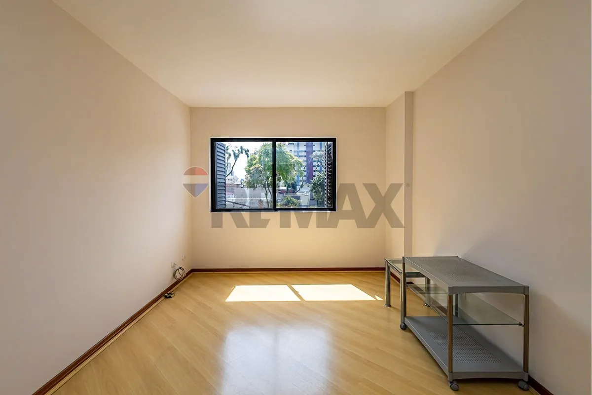 Apartment, 36 m², with wood or laminate floors — photo 13