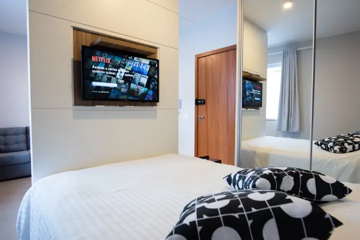 Furnished 1-bedroom apartment with 1 bathroom — photo 3
