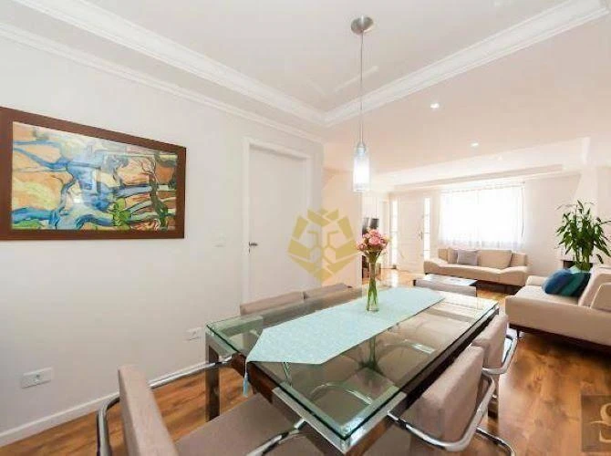Casa amueblada con jardín privado y 4 dormitorios — photo 2