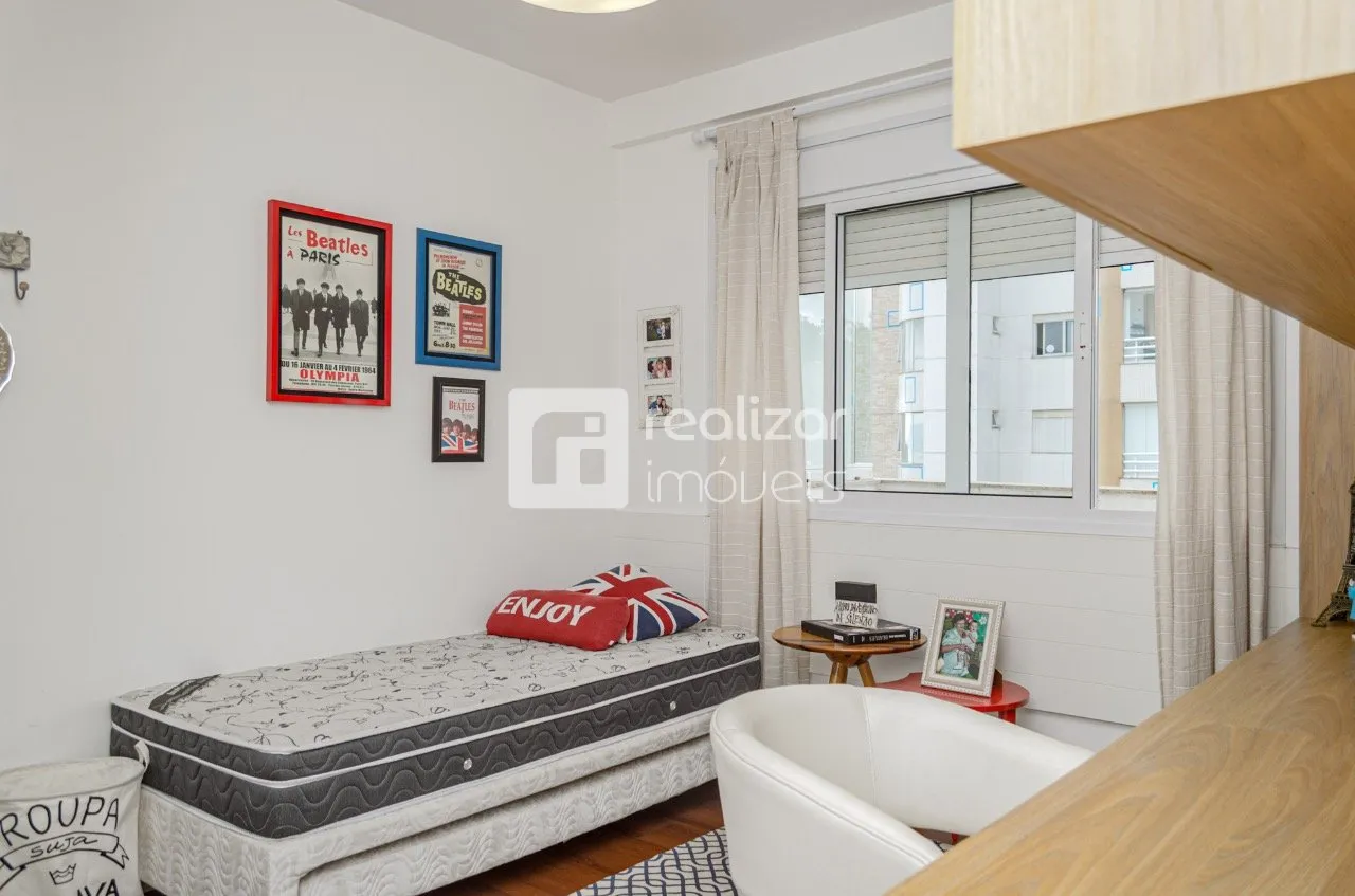 Apartamento amueblado con 3 suites y 156 m² — photo 8