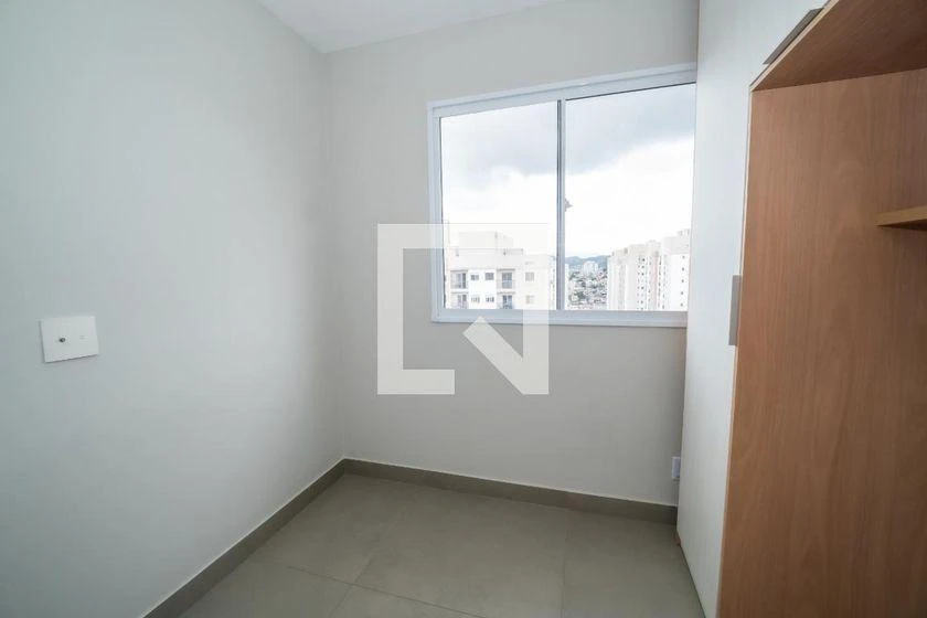 2-bedroom apartment in a building with a gym — photo 15