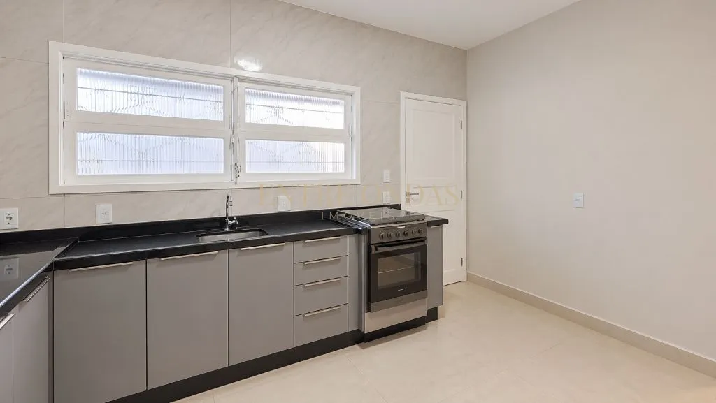 3-bedroom house, 1 with its own bathroom, 102 m²