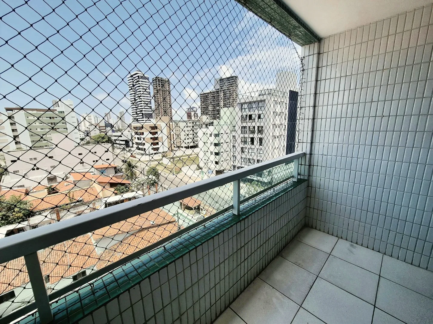 71 m² apartment with 3 bedrooms and 1 en-suite — photo 9