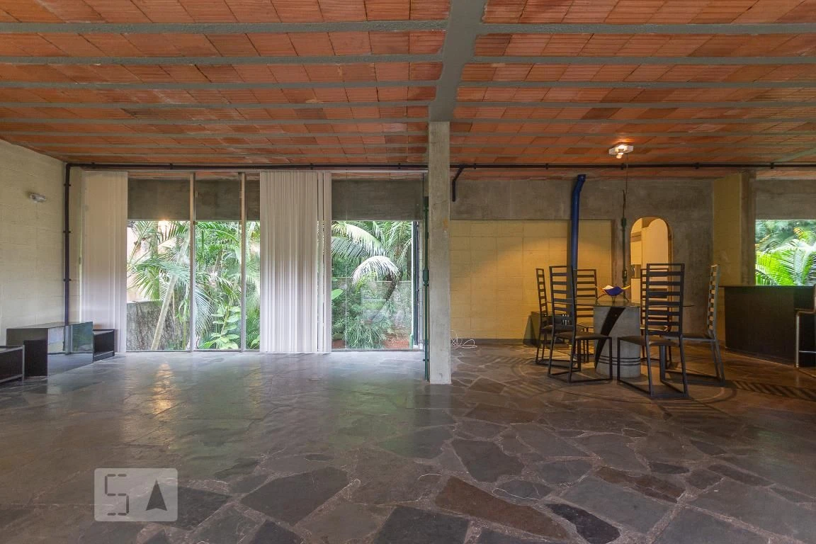 Condo house with 4 bedrooms and 400 m² — photo 7