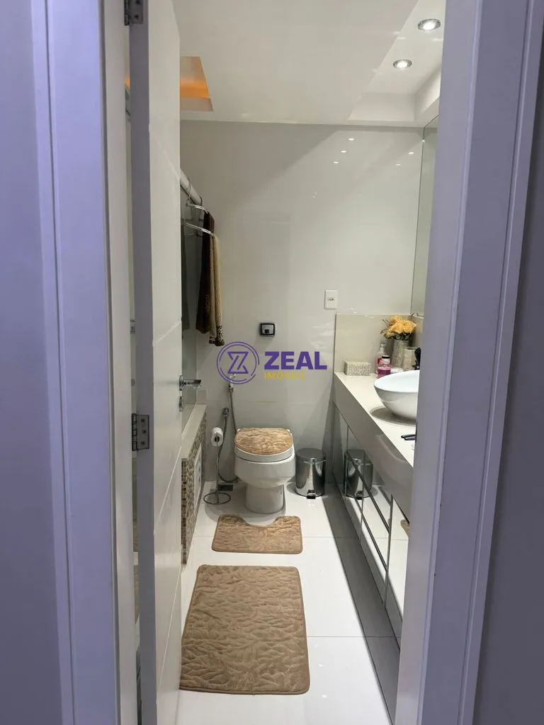Furnished house with 4 suites and an integrated kitchen 380 m² — photo 37