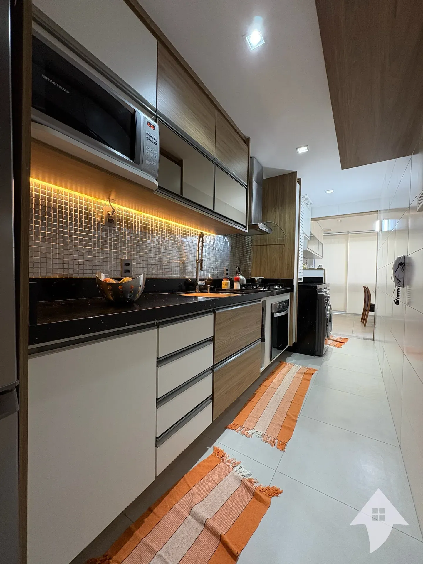 Квартира 156 м² с грилем на балконе и гардеробной — photo 24