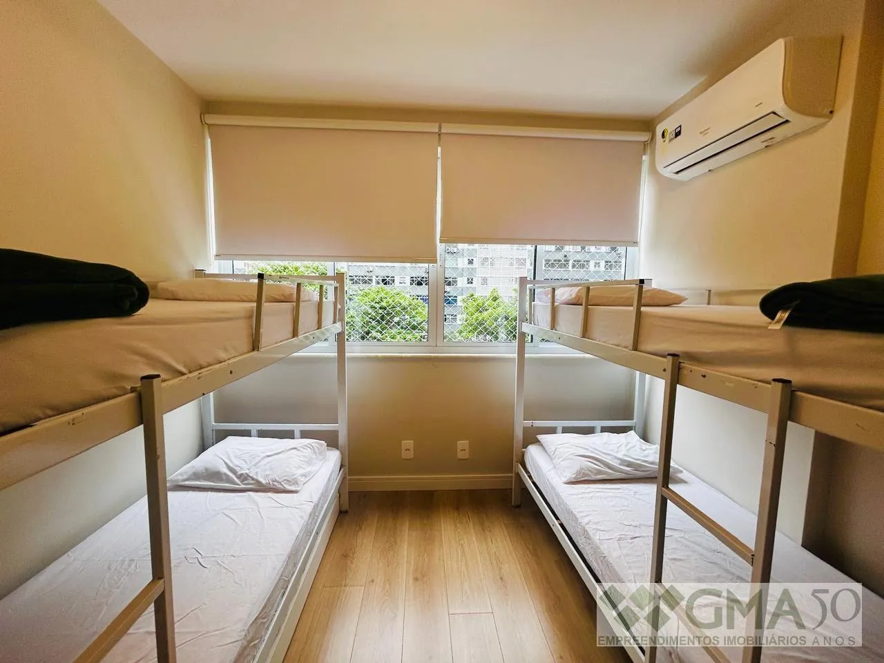 3-bedroom apartment with a washing machine — photo 17