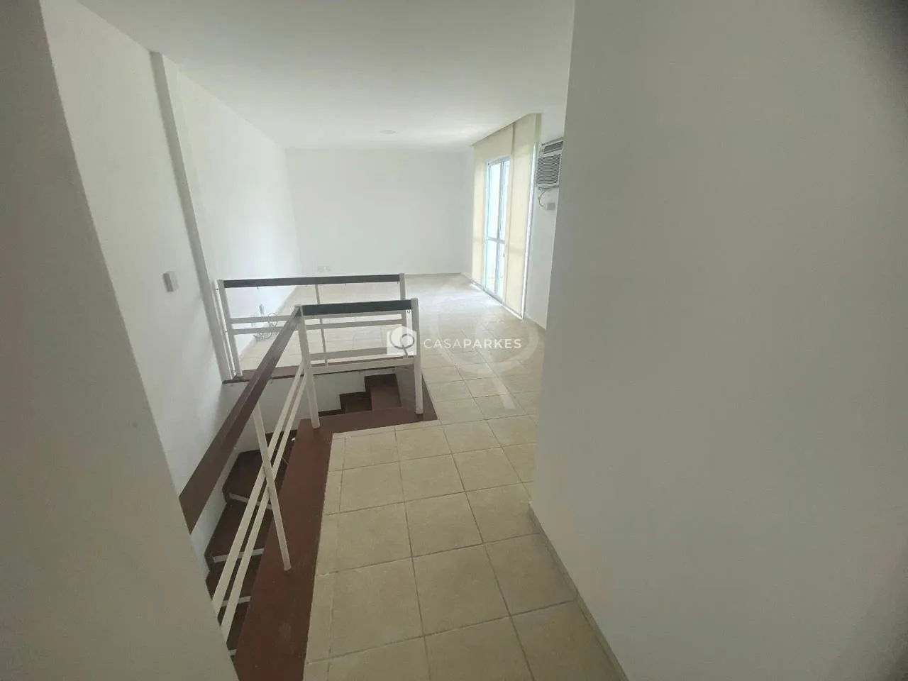 Apartment on the 9th floor with a glass-enclosed balcony — photo 46