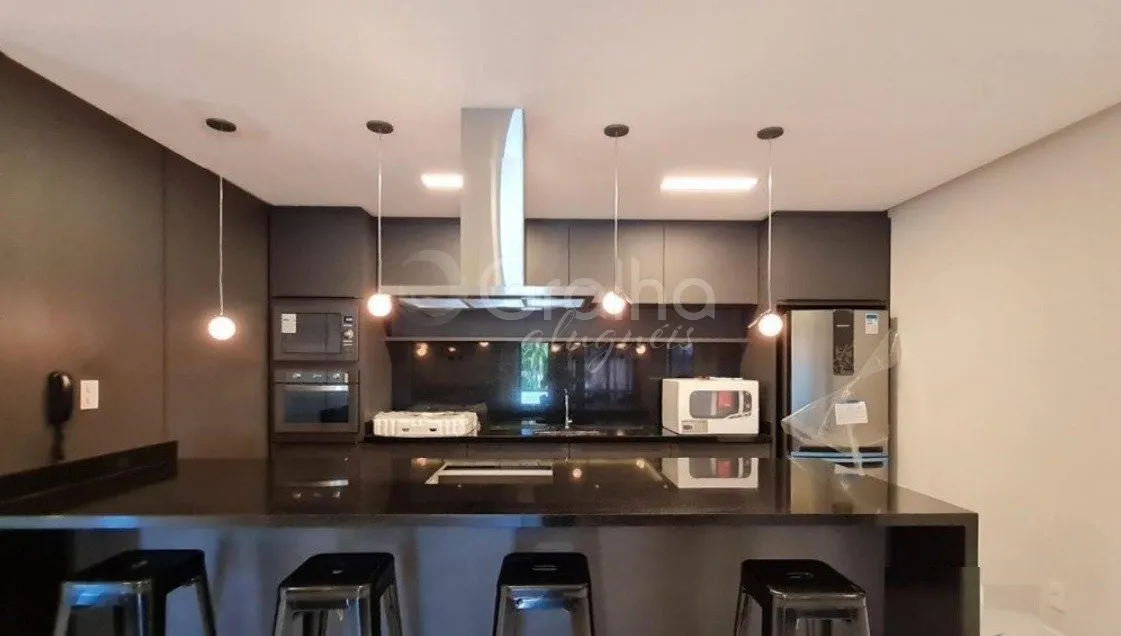 Меблированная студия с кухней открытой планировки, 73 м² — photo 21