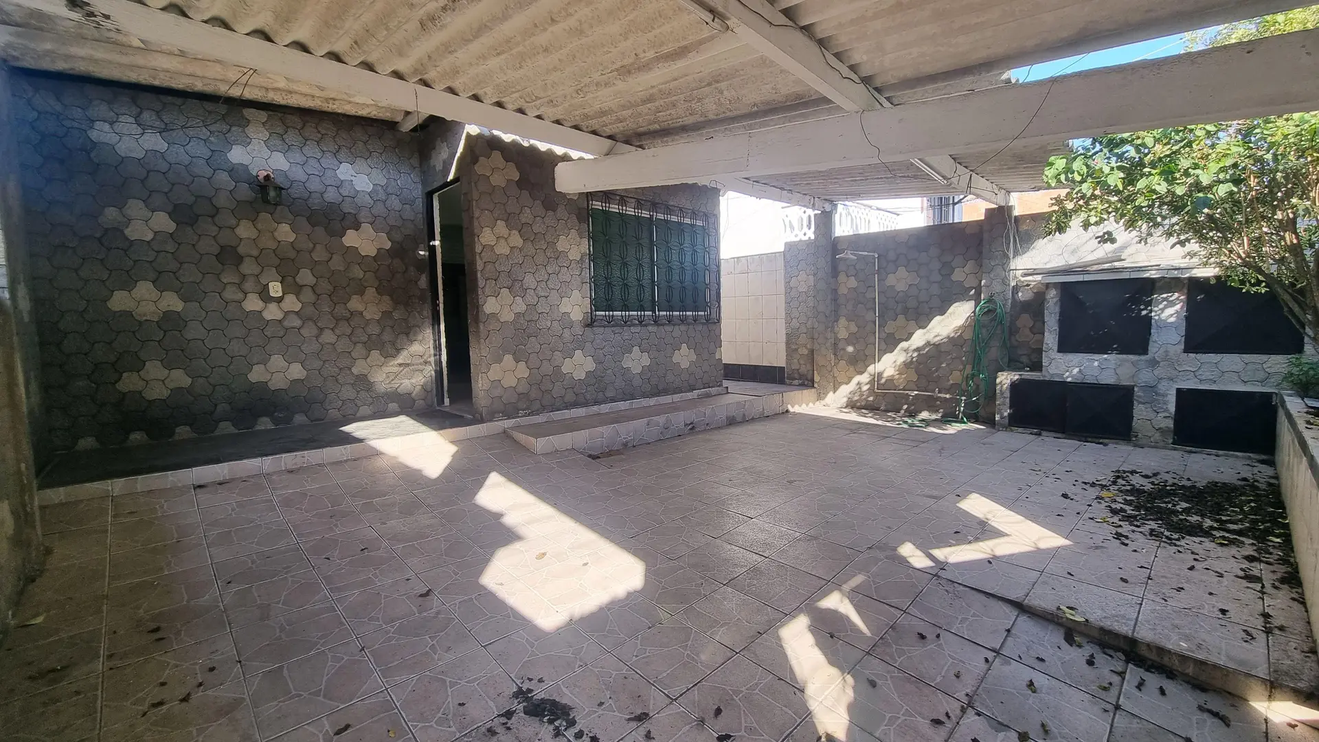 Washing machine in a 5-bedroom house, 200 m² — photo 34
