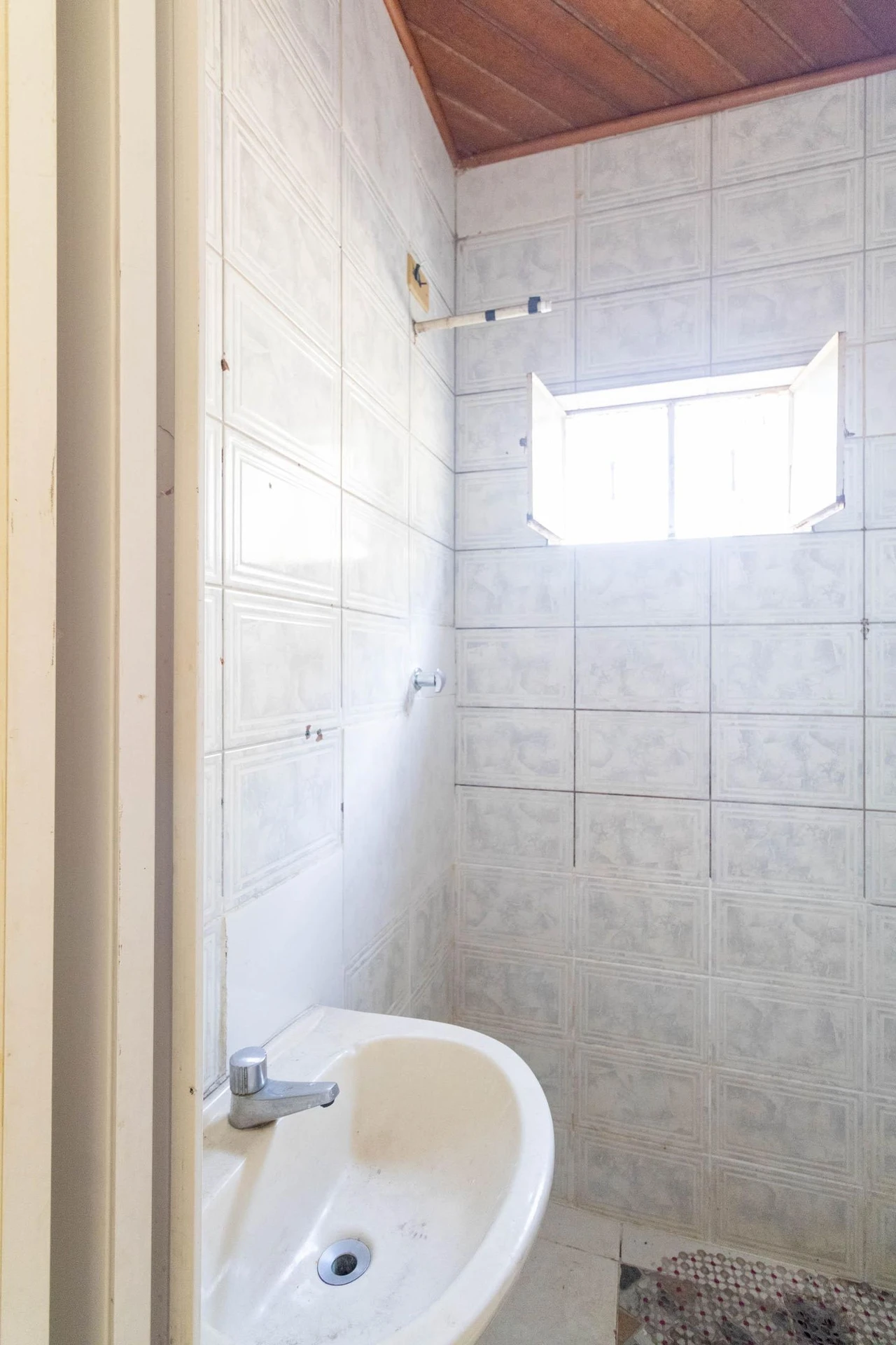 Casa sin amueblar con 1 dormitorio y 1 baño — photo 2