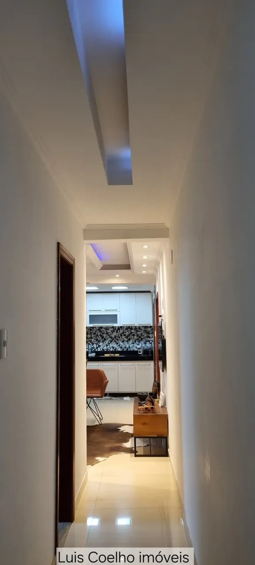 Furnished 65 m² apartment with city view — photo 2