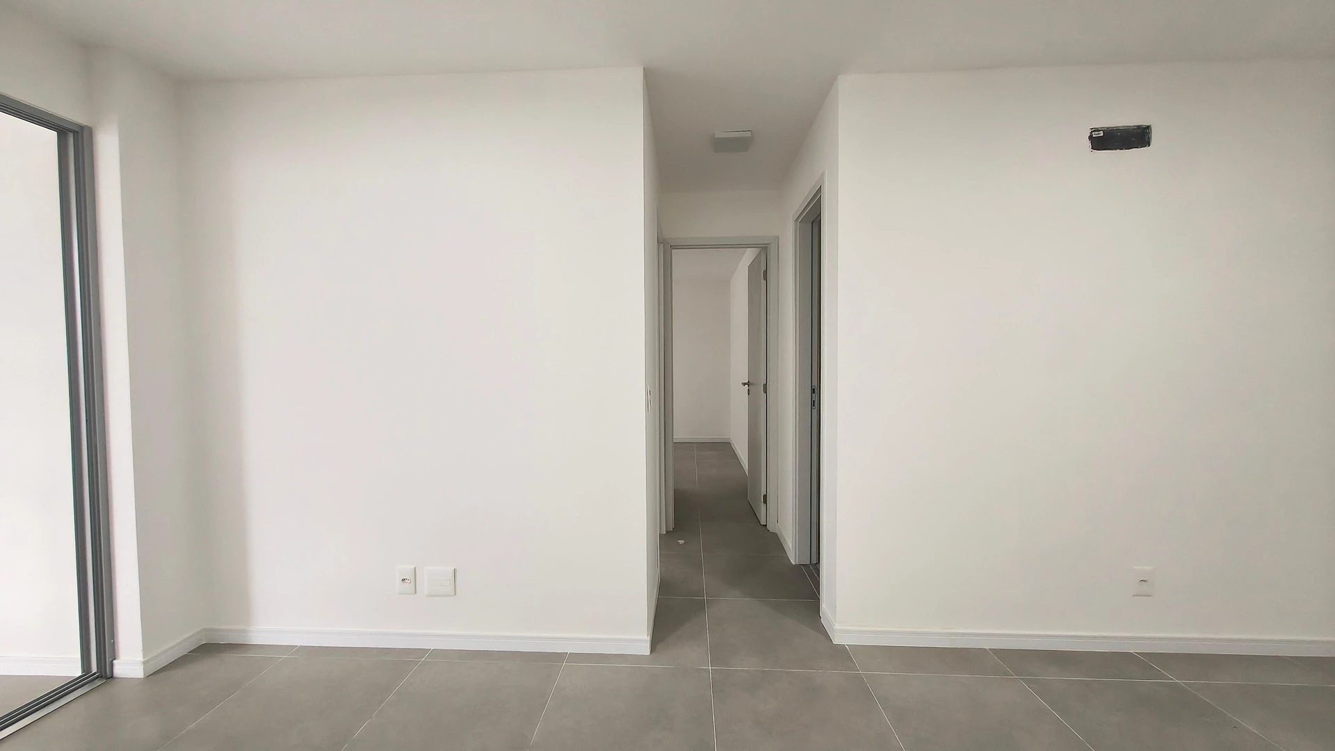 Apartamento com 2 quartos e varanda envidraçada — photo 21