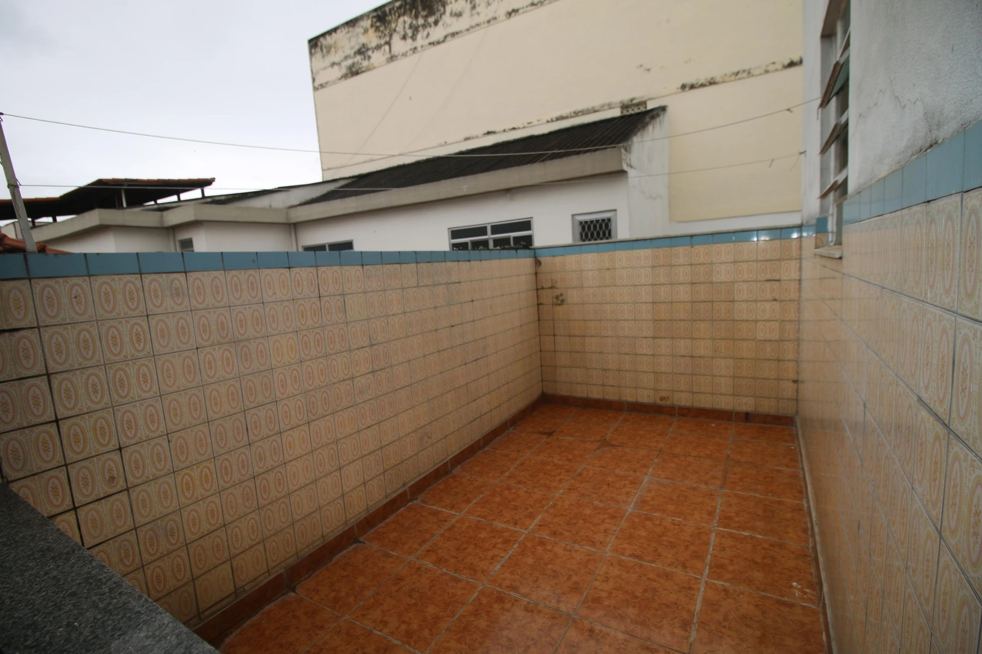 Rental apartment with 2 bedrooms and a private garden — photo 15